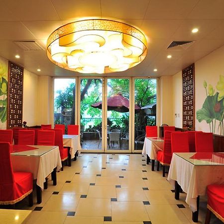 Wild Lotus Hotel - Xuan Dieu Hanoi Buitenkant foto